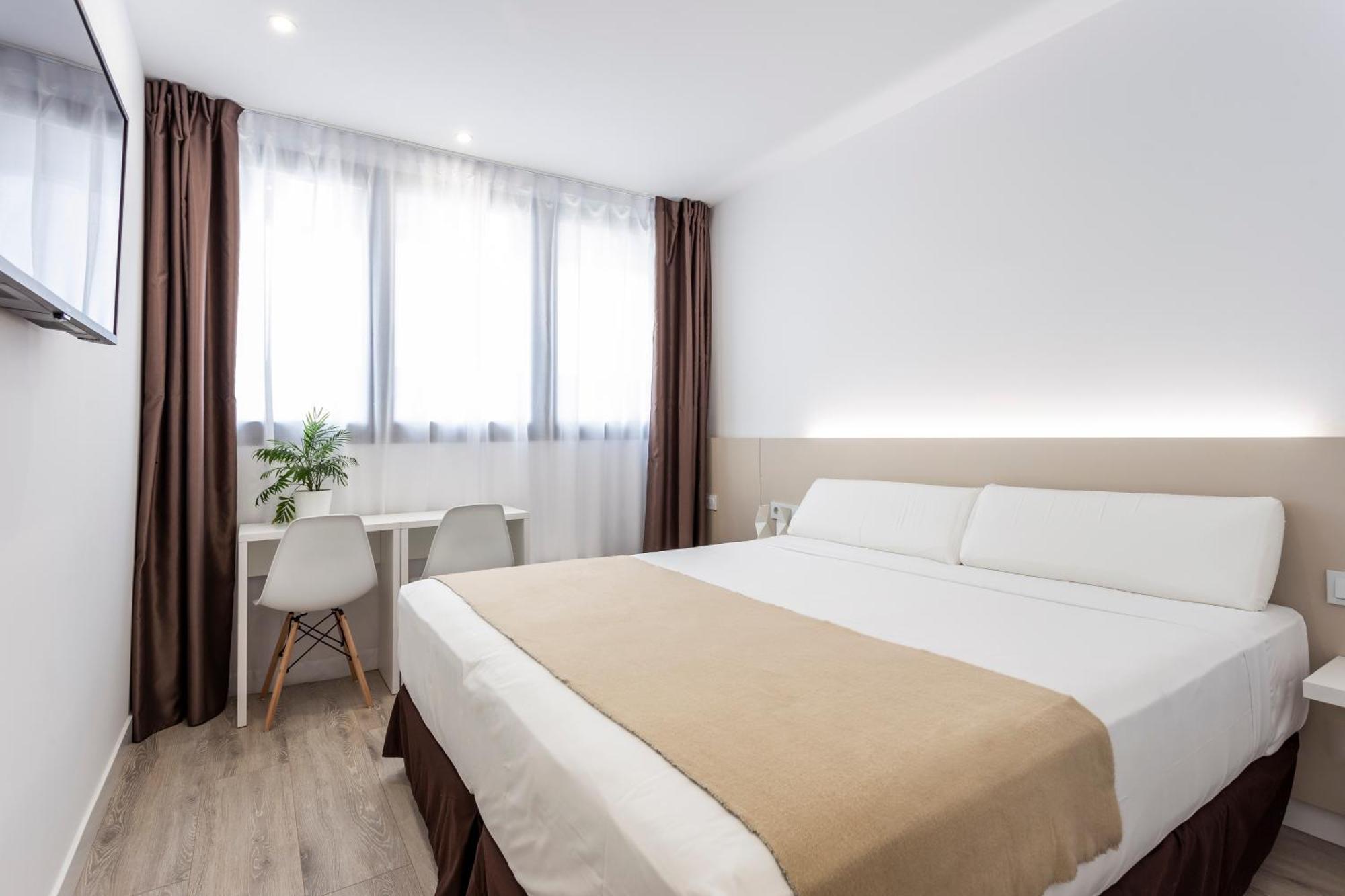 Hotel Bestprice Alegria Madrid Esterno foto