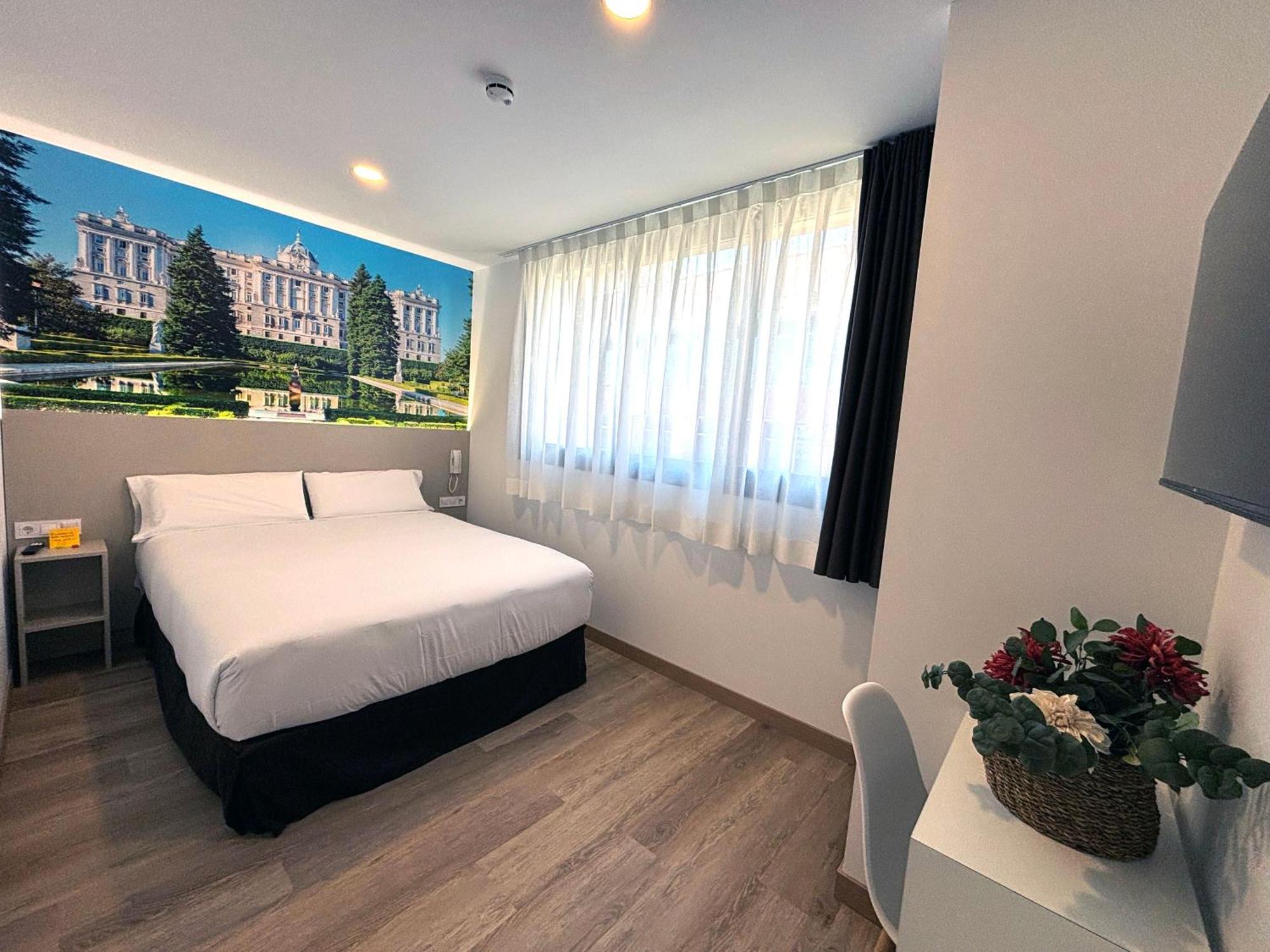Hotel Bestprice Alegria Madrid Esterno foto