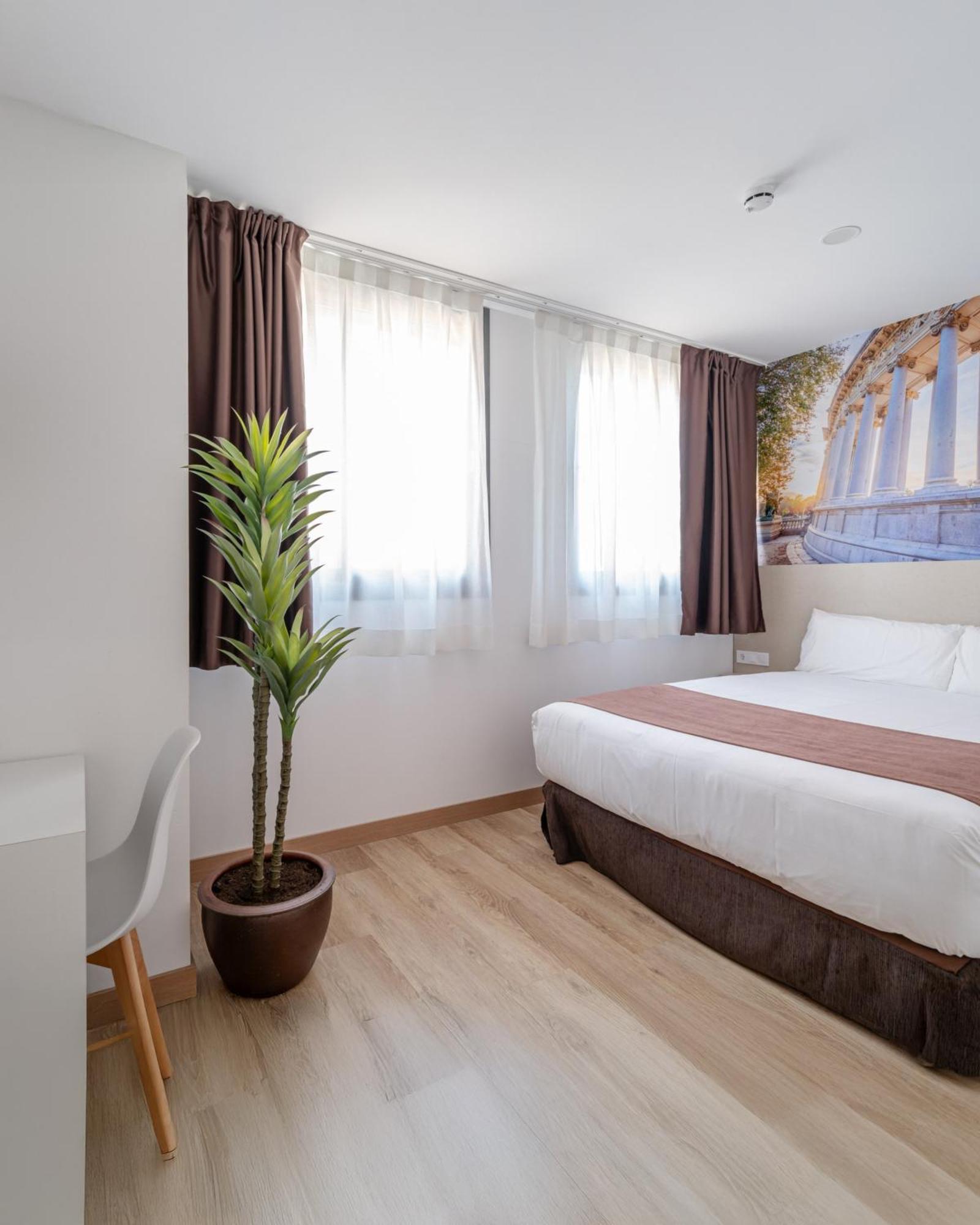 Hotel Bestprice Alegria Madrid Esterno foto